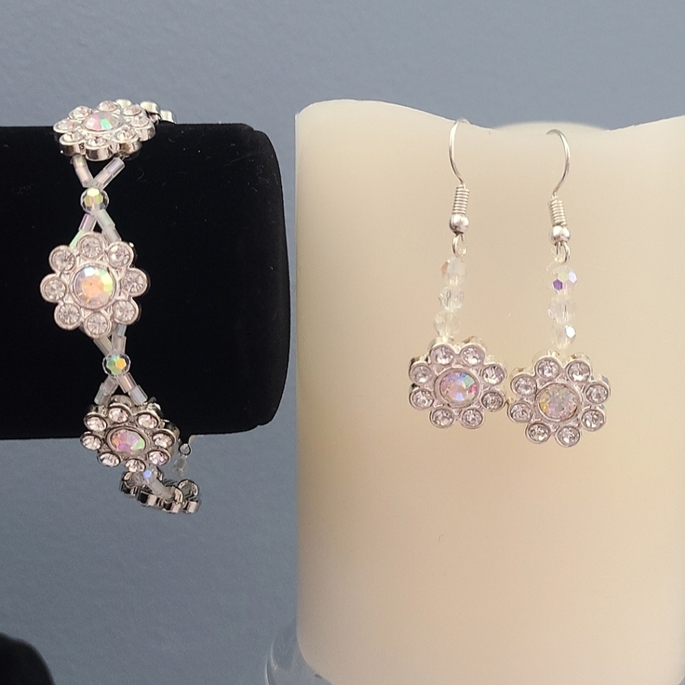 Handmade Silver-Toned Iridescent Flower Bracelet Earrings